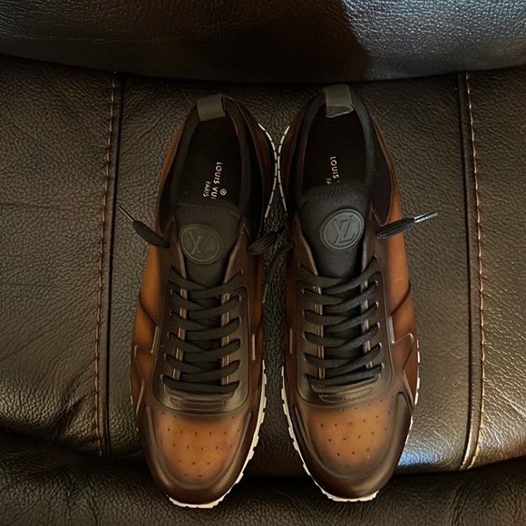 Louis Vuitton runaway logo monogram leather sneakers NEW - Picture 7 of 8